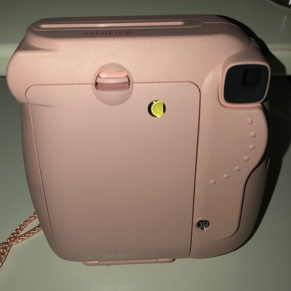 Camera - Picture 2 of 3